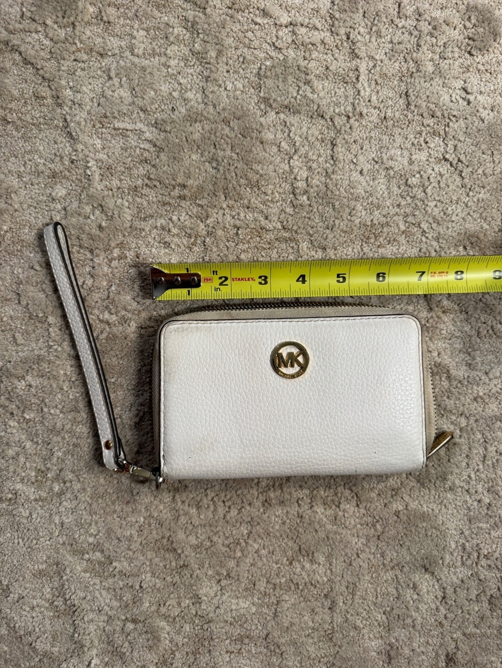 Michael Kors White Pebbled Leather Zip Around Wristlet Wallet MK Gold Logo
